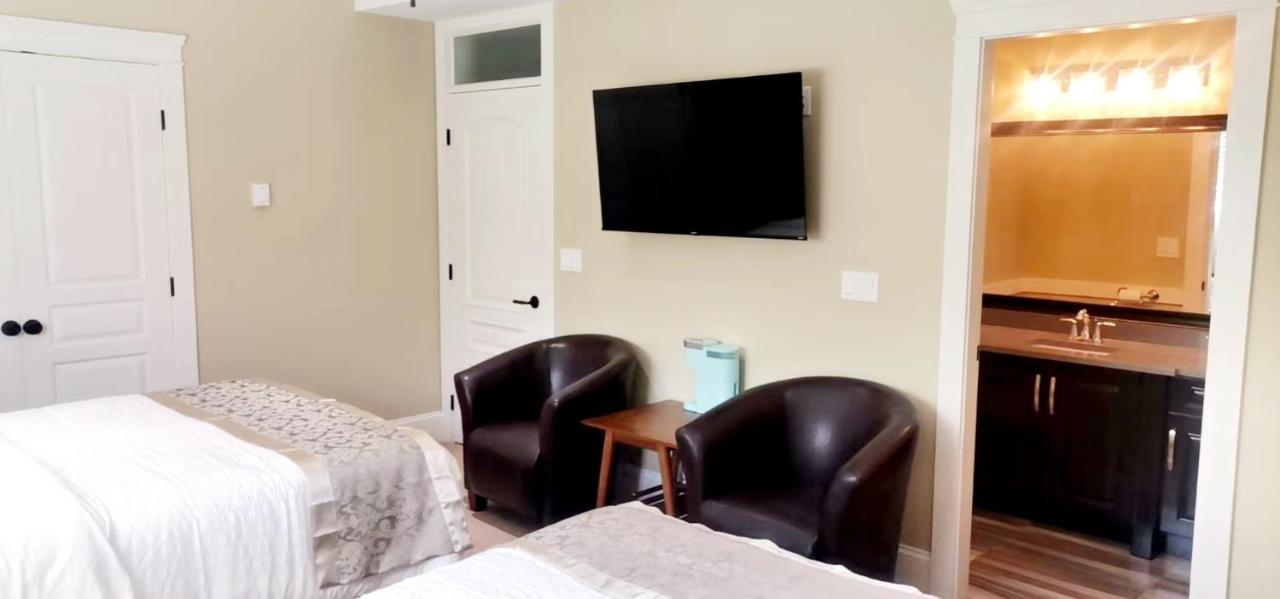 Beautiful Private Room In Blueback Beachfront Nanaimo Kültér fotó